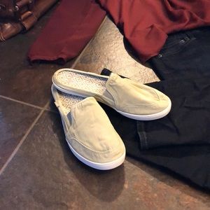 NWOT Sanuk Slip-ons